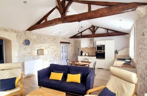 Vergeroux House | Old 18th century stable for 4 people
