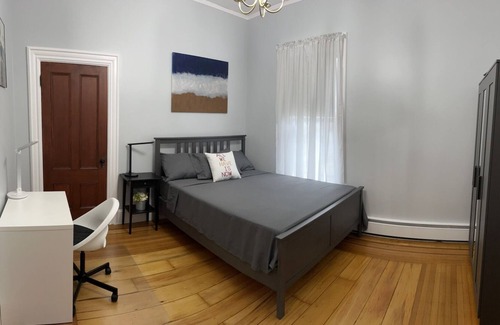 Providence Apartment | Old Charm Cozy Apartment