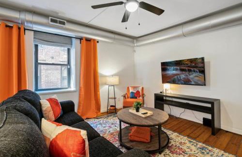 Almont Apartment | Old City Apartment with WiFi and Walkable to sites
