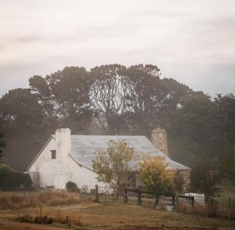 Jindabyne Ski Chalet | Old Cobbin Homestead (est. 1864), Snowy Mountains