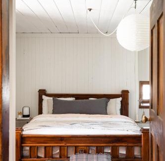 Jindabyne Ski Chalet | Old Cobbin Homestead (est. 1864), Snowy Mountains