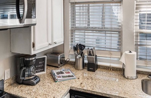 Mobile Apartment | Old Dauphin Way Historic Home - Unit 4