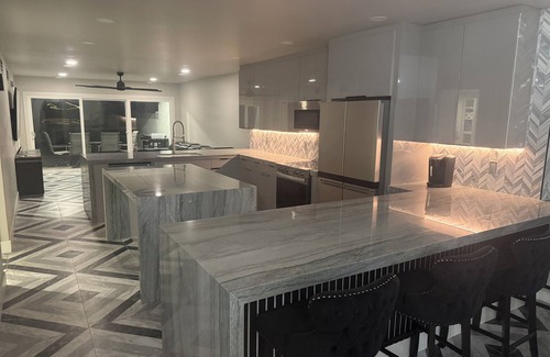 Thompson Falls House | Old downtown Litchfield Park walk to 5 restaurants/bars! Close to attractions
