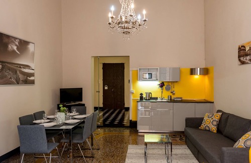 Genoa Historical Centre Apartment | Old Genoa Apartment- Superior facing the Aquarium