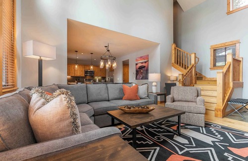 Truckee House | Old Greenwood Townhome 5B - Free Ski Shuttle