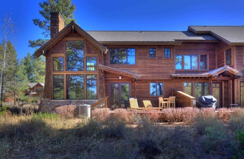 Truckee House | Old Greenwood Townhome 2B - Free Ski Shuttle