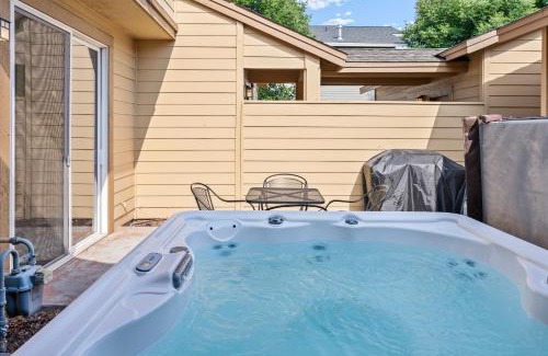 Southern Crossing House | Old Mill Magic townhouse