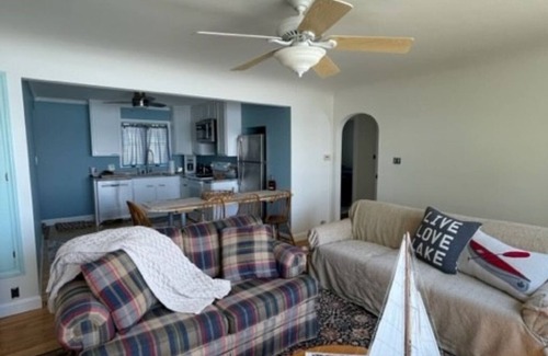 Traverse City House | Old Mission Peninsula waterfront home with private beach