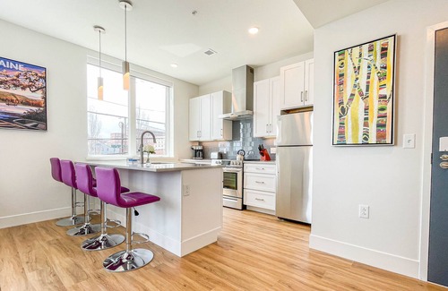 East Bayside Apartment | Old Port short term monthly rental.