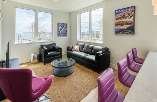 East Bayside Apartment | Old Port short term monthly rental.