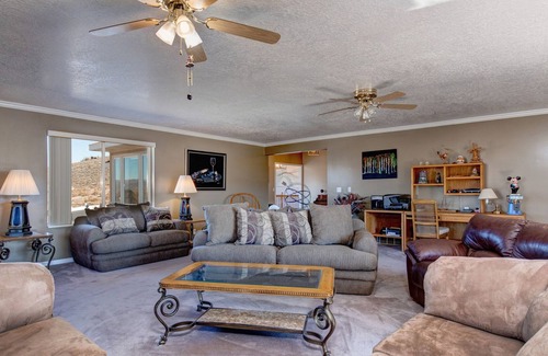 South Snyderville Basin House | Old Ranch Road Home W/ Full Mountain Views, Private Patio, & Fast WiFi - Dogs OK