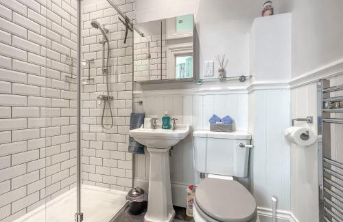 Shanklin House | Old School Mews Too