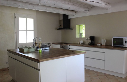 Forcalquier House | Old stone sheepfold of 129m2 and its private garden