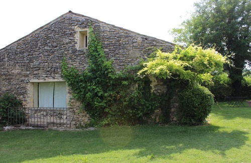 Forcalquier House | Old stone sheepfold of 129m2 and its private garden