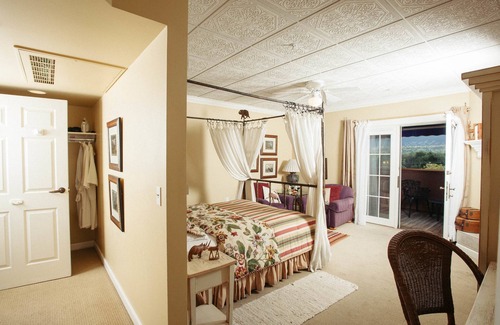 Colorado Springs Bed & Breakfast | Old Town GuestHouse B&B