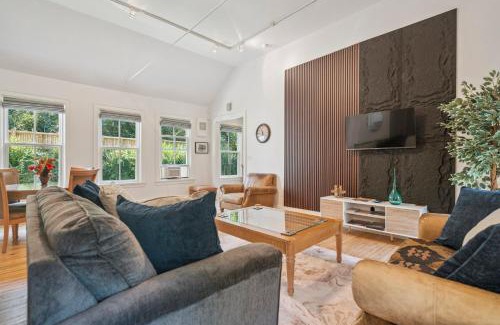 Old Town Historic District Apartment | Old Town Kindergarten Vacation Home