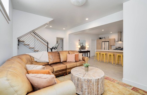 University Park House | Old Town Oasis - Spacious Artisan Home