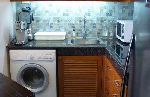 Chang Khlan Condo | Old town suite, large balcony and a view (6 floor)