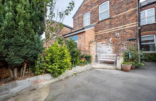 Old Trafford Apartment | Old Trafford - FREE parking - 4 Guests