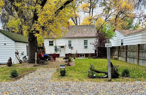 Central - Terry Condo | Old West Den - Backyard Hot Tub - Central Billings
