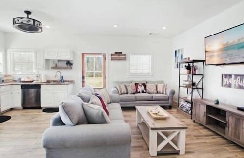 Starkville House | Old West Point Rd cottage