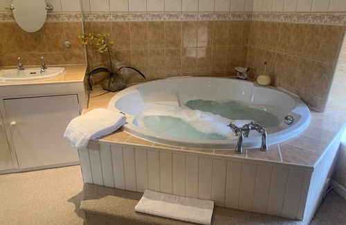 Lyddington Hotel | Old White Hart