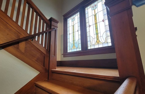 Aberdeen House | Old World Charm. Stately historical mansion.