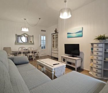 El Ejido Apartment | Oli-Olé