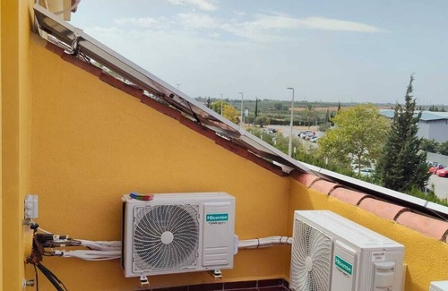 Bormujos House | OLIVAR DE BORMUJOS-SUSTAINABLE HOUSE-FREE PARKING/ELECTRIC CAR CHARGER