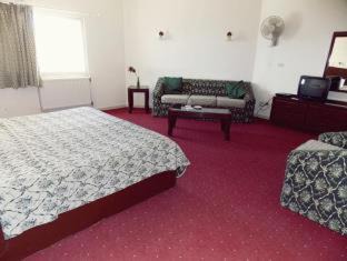 Jerash Hotel | Olive Branch Hotel