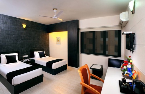 Kakkanad Hotel | Olive Eva
