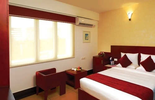 Kakkanad Hotel | Olive Eva