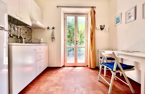 Procchio House | Olive house