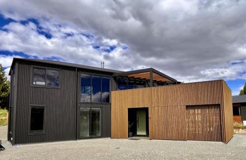 Lake Tekapo House | Olive Sanctuary - Lake Tekapo
