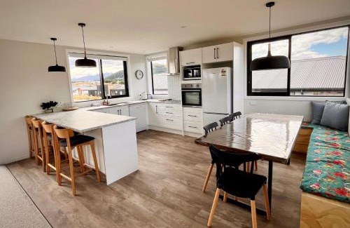 Lake Tekapo House | Olive Sanctuary - Lake Tekapo