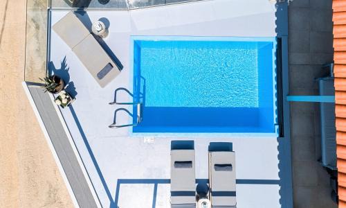 Vathi House | Olivengrüne Villa Mit Privatem Beheiztem Pool