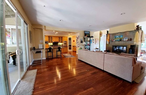 Encinitas House | Olivenhain Mini Estate in quiet area less than 12 mins from several beaches.