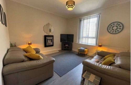 Hawick Apartment | Oliver Apartment