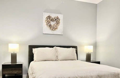 Cole-Noble District Apartment | Oliver Capital | Downtown Theatre Suite