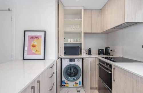 Trentham House | Oliver Oasis: Wellington 2BR Retreat
