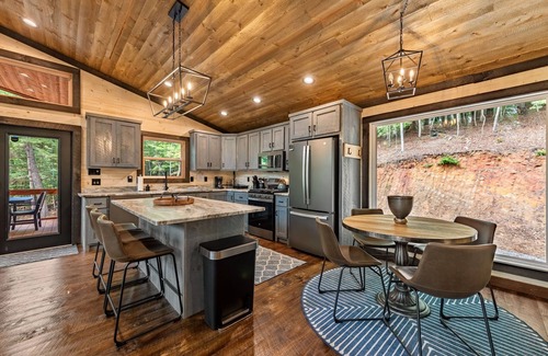 Cherry Log Cabin | Olivers Modern Twist- Cherry Log GA
