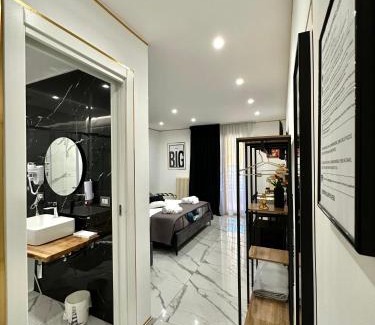Municipio 3 Apartment | Oltremare Luxury Suites
