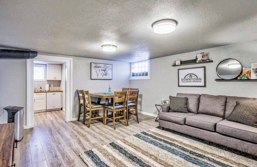 Central Colorado Springs Apartment | Olympic Flat! Downtown w Hot Tub, BBQ & Fire pit
