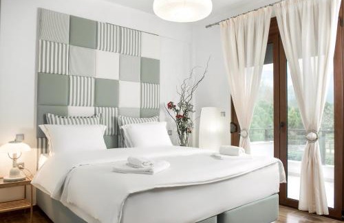 Paralia Skotinis Villa | Olympus Villas