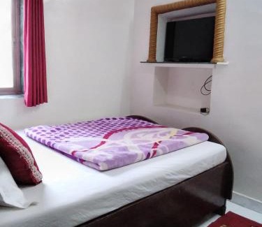 Mahabaleshwar House | Om Datta Krupa Niwas Cottage