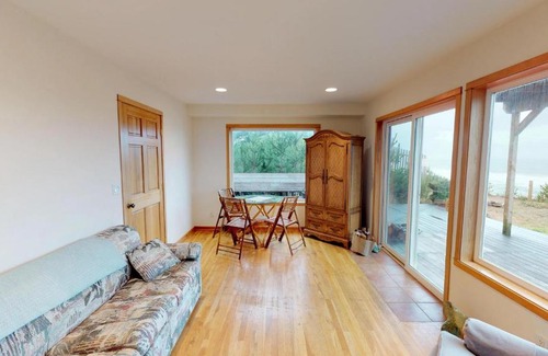 Gleneden Beach House | Om Home