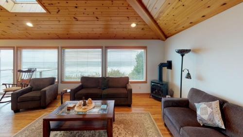 Gleneden Beach House | Om Home