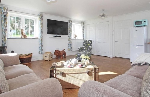 Truro Cottage | OMALAST, pet friendly, character holiday cottage in Truro