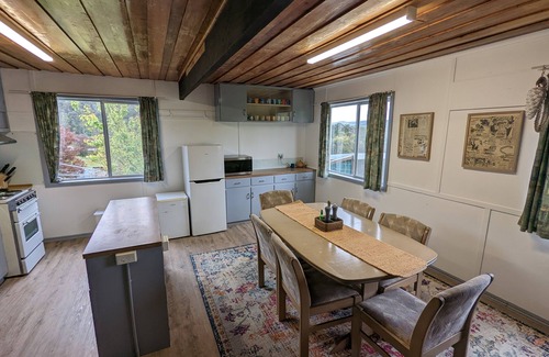 Omeo House | Omeo acreage getaway in the Victorian High Country