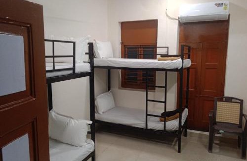 Goregaon West House | Omkar Galaxy Executive Guest House & AC Dormitory Nr Nesco Mumbai